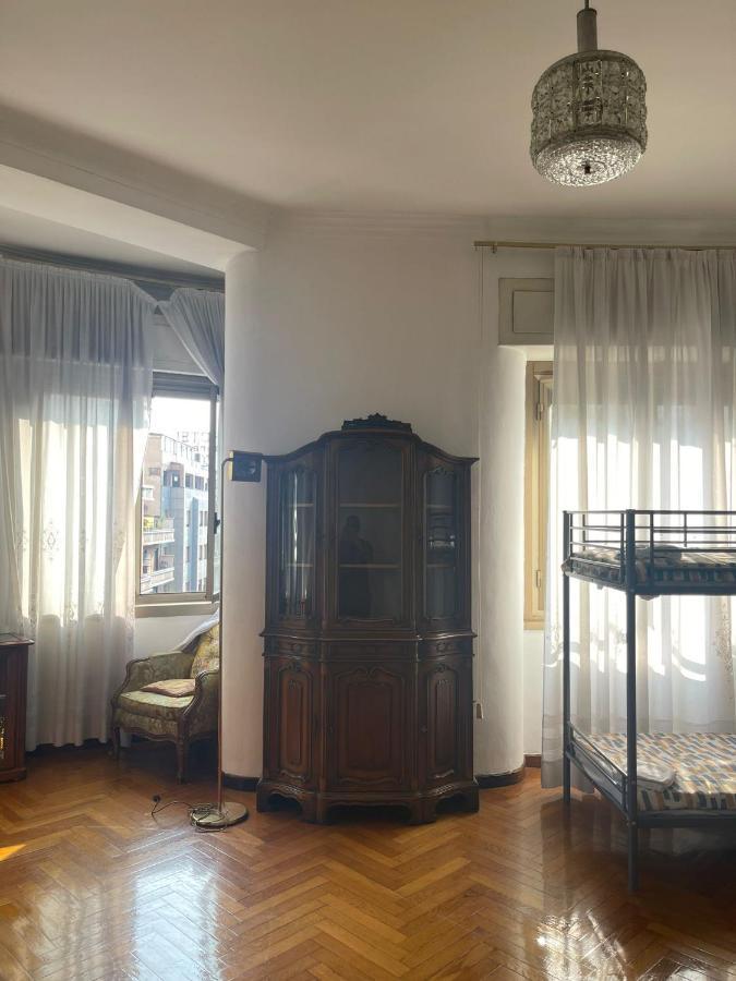 Hostel Corner 32 밀라노 외부 사진